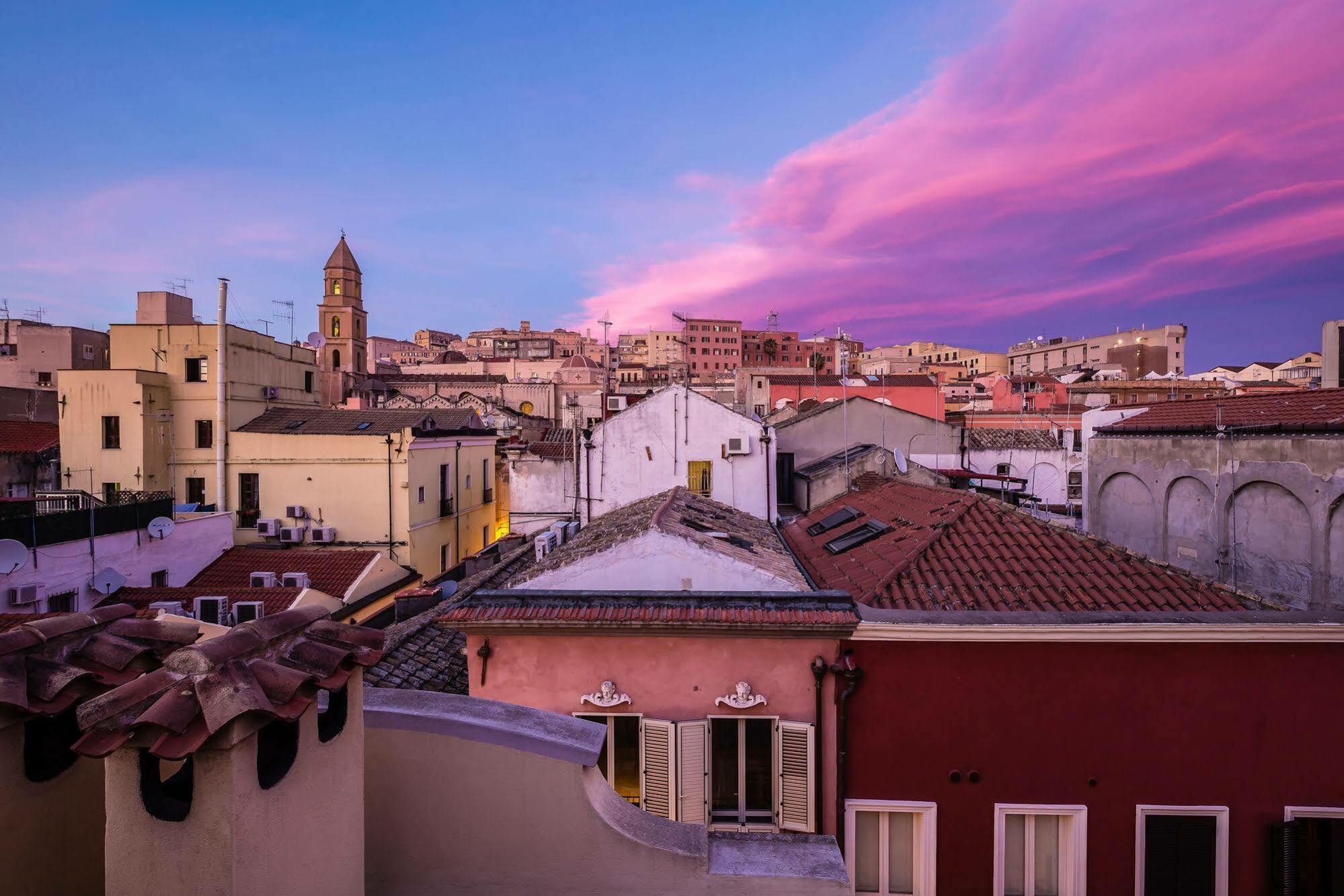 Palazzo Dessy Hotel Cagliari Buitenkant foto